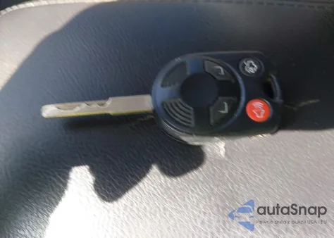 2014 Ford Focus Se z USA, uszkodzony, nr VIN 1FADP3F24EL462029